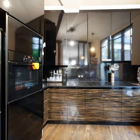 Dream Loft With Private Patio Near Nation For 6p Apartment *