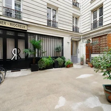 Apartment Dream Loft With Private Patio Near Nation For 6p Paris